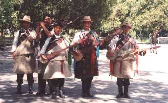 norbulingka_musicians.jpg