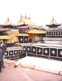 potala_roofs_5.jpg